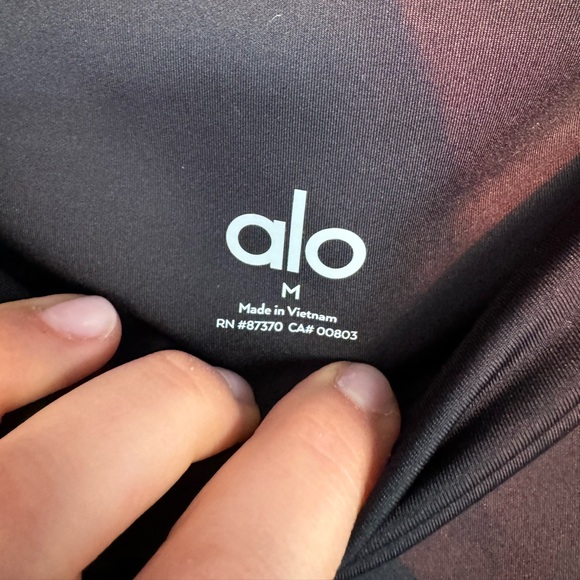 ALO Yoga 5” Airlift Energy Short - Black, Size Medium - Picture 4 of 4